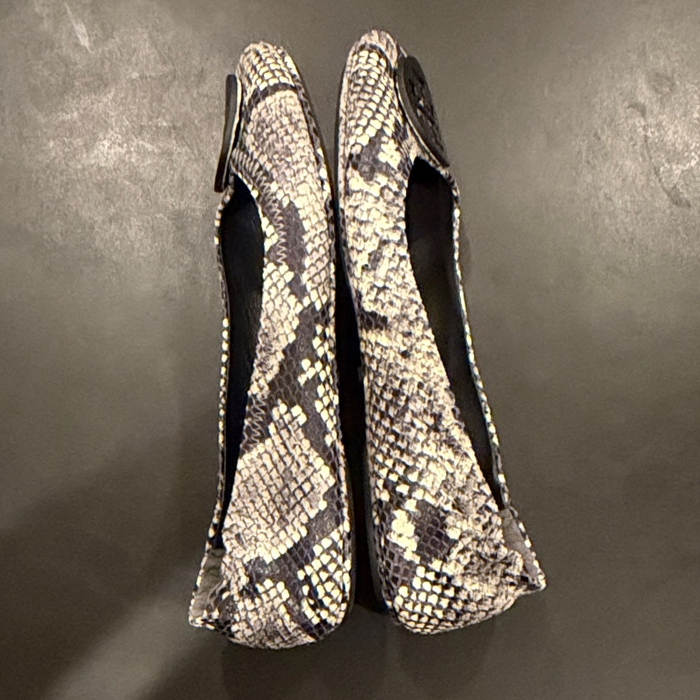 Tory Burch Black and Cream Patterned Loafers - Picture 3 of 9